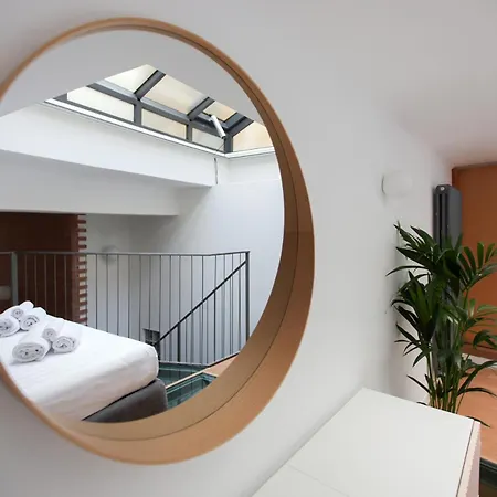 Cozy And Elegant Design Loft Apartment Milan