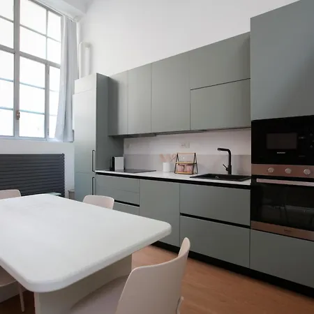 Cozy And Elegant Design Loft Apartment Milan